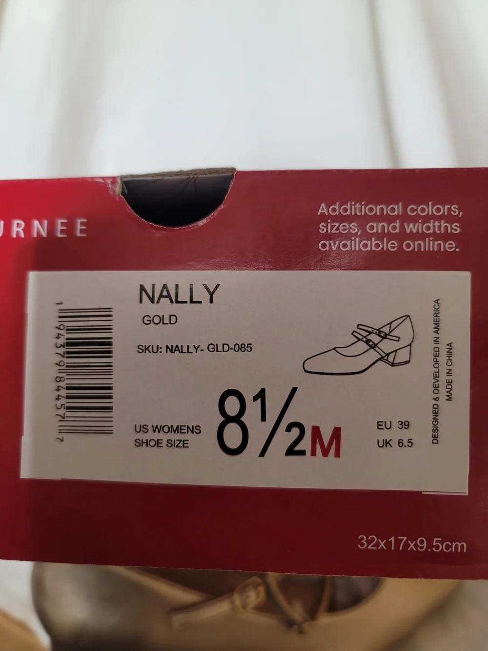 Journee Collection Nally Gold Mary Jane Block Heels Size 8.5M NIB